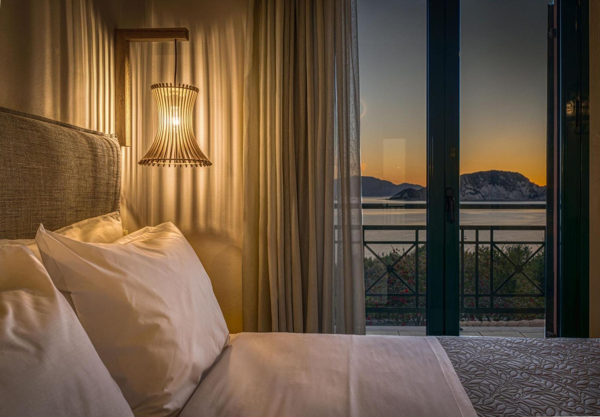 Anatoli Apartments - Tranquil Location & Stunning Views, By Zantewize Marathias  Bilik gambar